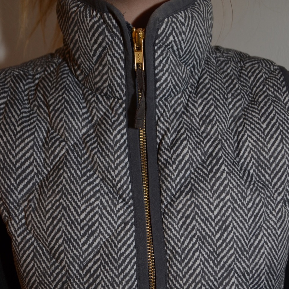 J CREW Down vest down mercantile excursion - Picture 7 of 8